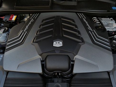 Used 2023 Lamborghini Urus Performante AWD/4WD image 29