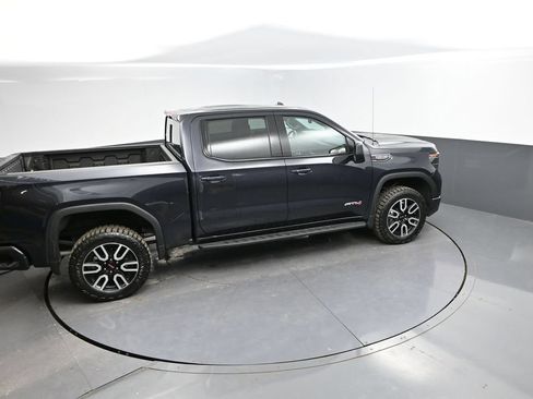 Used 2024 GMC Sierra 1500 AT4 w/ Technology Package AWD/4WD image 33