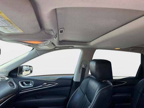 Used 2017 INFINITI QX60 FWD w/ Deluxe Technology Package image 18