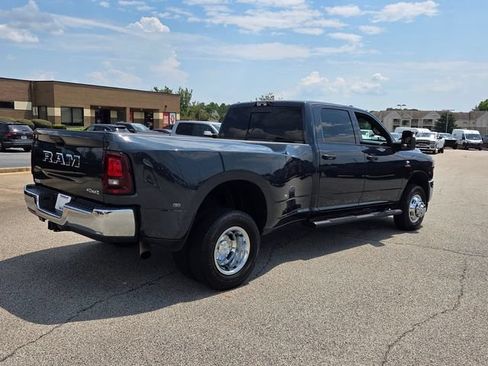 Used 2026 RAM 3500 Tradesman AWD/4WD image 14