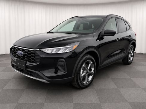 Used 2025 Ford Escape ST-Line AWD/4WD image 7