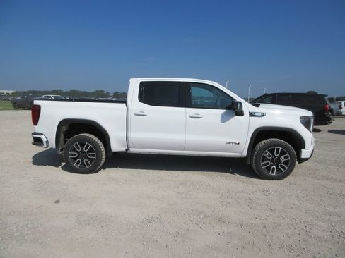 New 2026 GMC Sierra 1500 AT4 w/ AT4 Premium Package AWD/4WD image 3