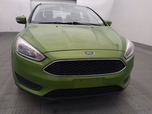 Used 2018 Ford Focus SE w/ Cold Weather Package FWD image 14