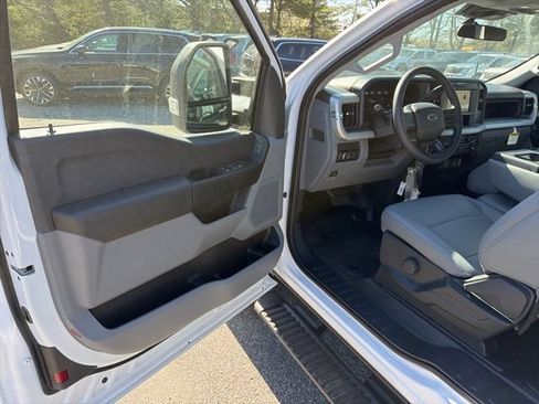 New 2026 Ford F350 XL w/ XL Chrome Package AWD/4WD image 19
