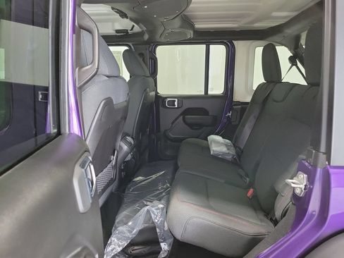 New 2026 Jeep Wrangler Unlimited Rubicon AWD/4WD image 9