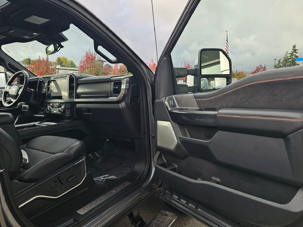 Used 2024 Ford F250 Platinum AWD/4WD image 13