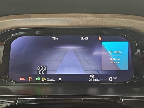 Used 2025 Volkswagen Atlas SE FWD image 19