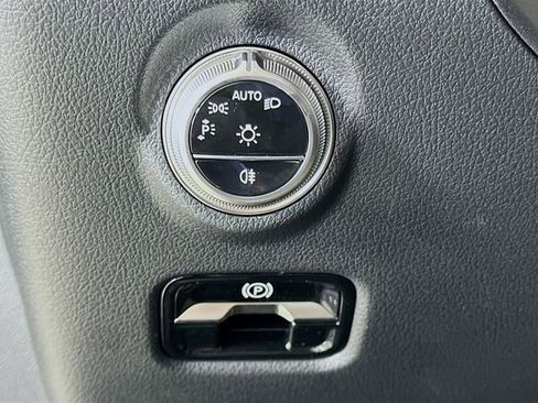 New 2026 Mercedes-Benz C 300 Sedan image 10