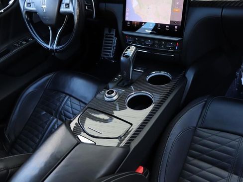 Used 2022 Maserati Quattroporte Modena image 56