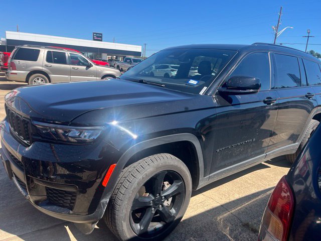Used 2023 Jeep Grand Cherokee L Laredo AWD/4WD image 7