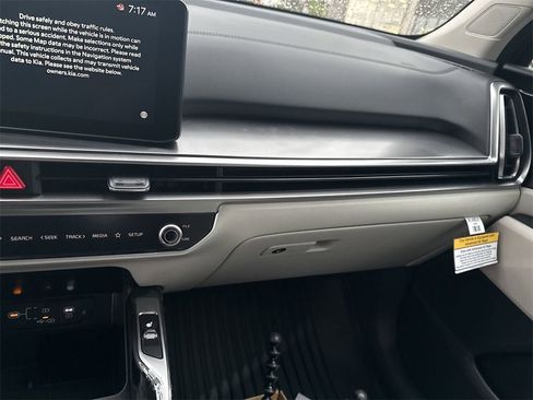 New 2025 Kia Sorento EX w/ Panoramic Sunroof Package image 13
