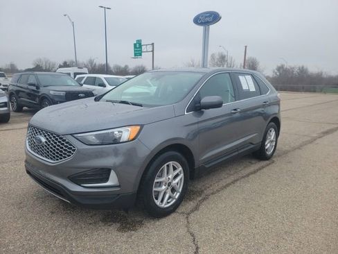 Used 2024 Ford Edge SEL image 17