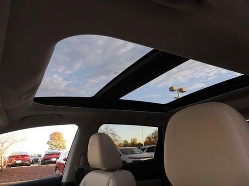 Certified 2024 Nissan Murano SL image 9