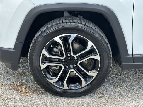 Used 2022 Jeep Compass Limited AWD/4WD image 31
