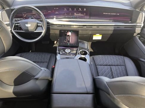 New 2025 Cadillac Escalade IQ Luxury 1 image 9