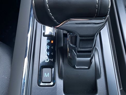 Certified 2023 Ford F150 Lariat w/ Equipment Group 502A High image 28