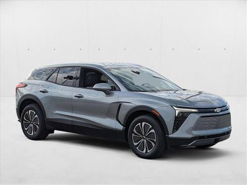 New 2025 Chevrolet Blazer EV LT image 5