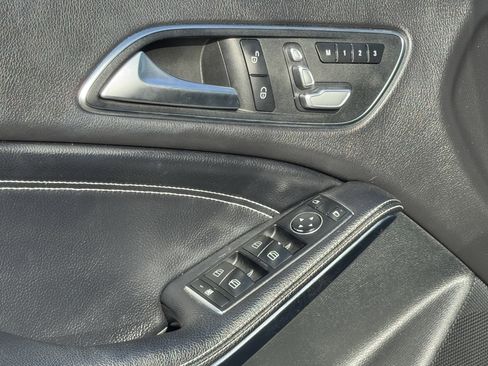 Used 2019 Mercedes-Benz CLA 250 image 17