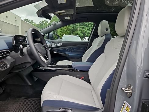 Certified 2025 Volkswagen ID.4 Pro S Plus AWD/4WD image 14