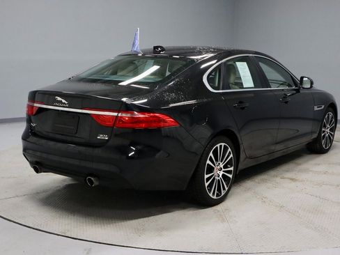 Used 2020 Jaguar XF Prestige image 10