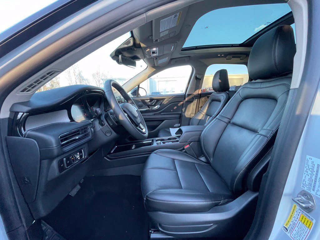 New 2026 Lincoln Corsair Reserve FWD image 17