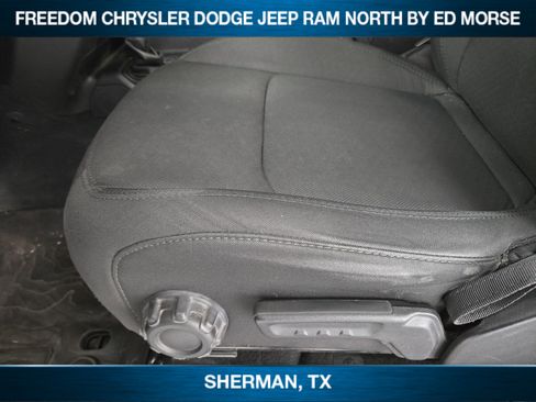 Used 2022 Jeep Wrangler Unlimited Sport image 18