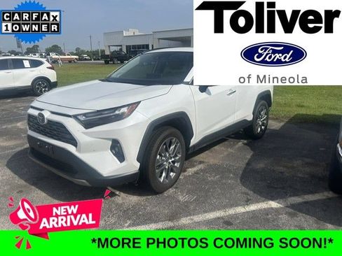 Used 2025 Toyota RAV4 Limited FWD image 1