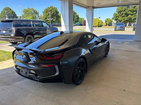 Used 2017 BMW i8 AWD/4WD image 8