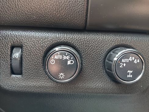 Used 2019 Chevrolet Colorado LT AWD/4WD image 30
