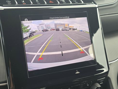 New 2025 Jeep Grand Cherokee Laredo X w/ Luxury Tech Group I image 4