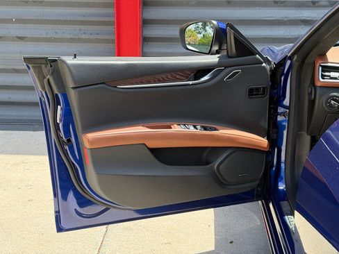 Used 2022 Maserati Ghibli Modena Q4 AWD/4WD image 14