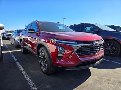 Used 2025 Chevrolet Trax RS w/ Driver Confidence Package