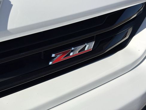 Used 2018 Chevrolet Silverado 1500 LT w/ All Star Edition image 9