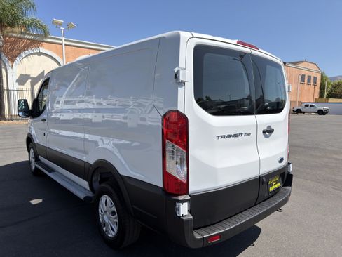 Used 2025 Ford Transit 250 Low Roof w/ Exterior Upgrade Package RWD image 6
