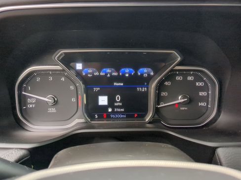 Used 2021 GMC Yukon XL Denali image 14