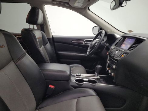 Used 2019 Nissan Pathfinder SL AWD/4WD image 21