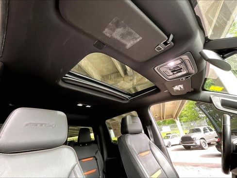 Used 2021 GMC Sierra 1500 AT4 w/ AT4 Value Package AWD/4WD image 12
