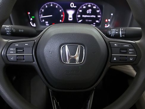 Used 2024 Honda Accord EX image 23