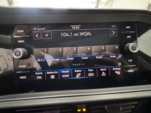 Certified 2023 Volkswagen Jetta SEL image 12