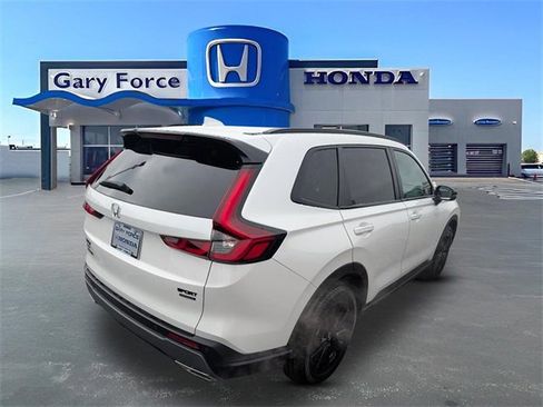 Used 2026 Honda CR-V Sport Touring image 2