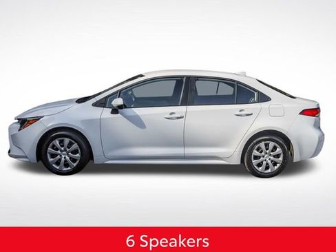 Used 2025 Toyota Corolla LE FWD image 11
