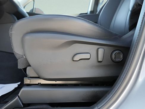 Used 2024 Subaru Ascent Touring AWD/4WD image 26