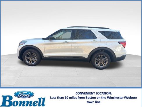 New 2026 Ford Explorer Active w/ Active Comfort Package image 2