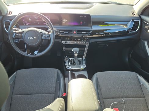 Used 2025 Kia Seltos S FWD image 13