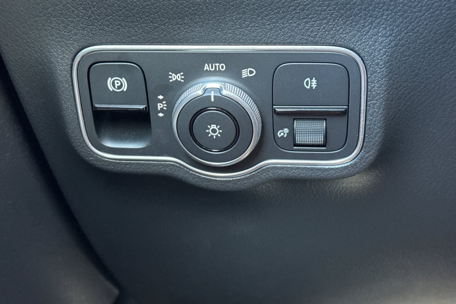 Used 2026 Mercedes-Benz GLA 250 image 35