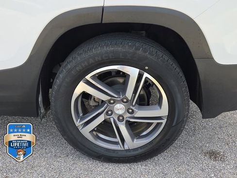 Certified 2020 GMC Terrain SLT AWD/4WD image 7