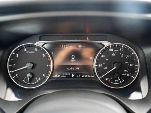 Used 2024 Nissan Rogue S FWD image 17
