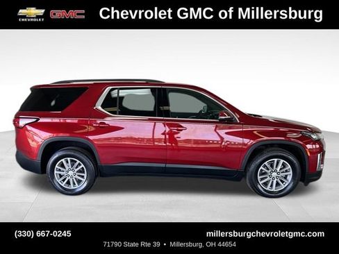 Used 2022 Chevrolet Traverse LT AWD/4WD image 3