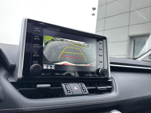 Used 2021 Toyota RAV4 Limited image 25