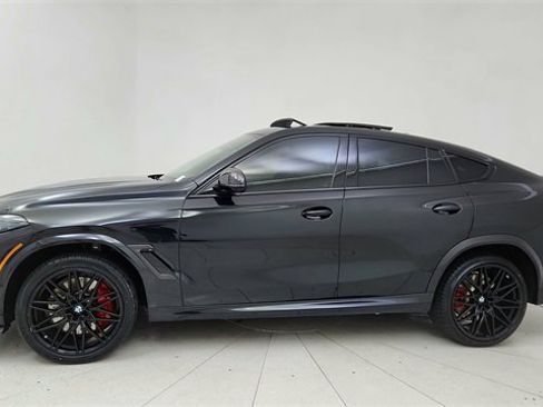 Used 2025 BMW X6 M Competition w/ Executive Package image 3